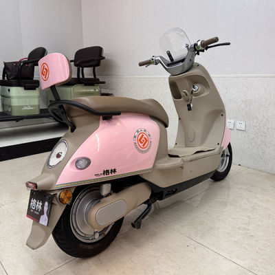 購入 650Wハブモーターと30-40kmの範囲と耐久性のある鋼筋ボディの2輪電気スクーター オンライン製造